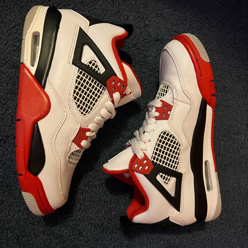 Jordan 4 Retro Fire Red GS 5